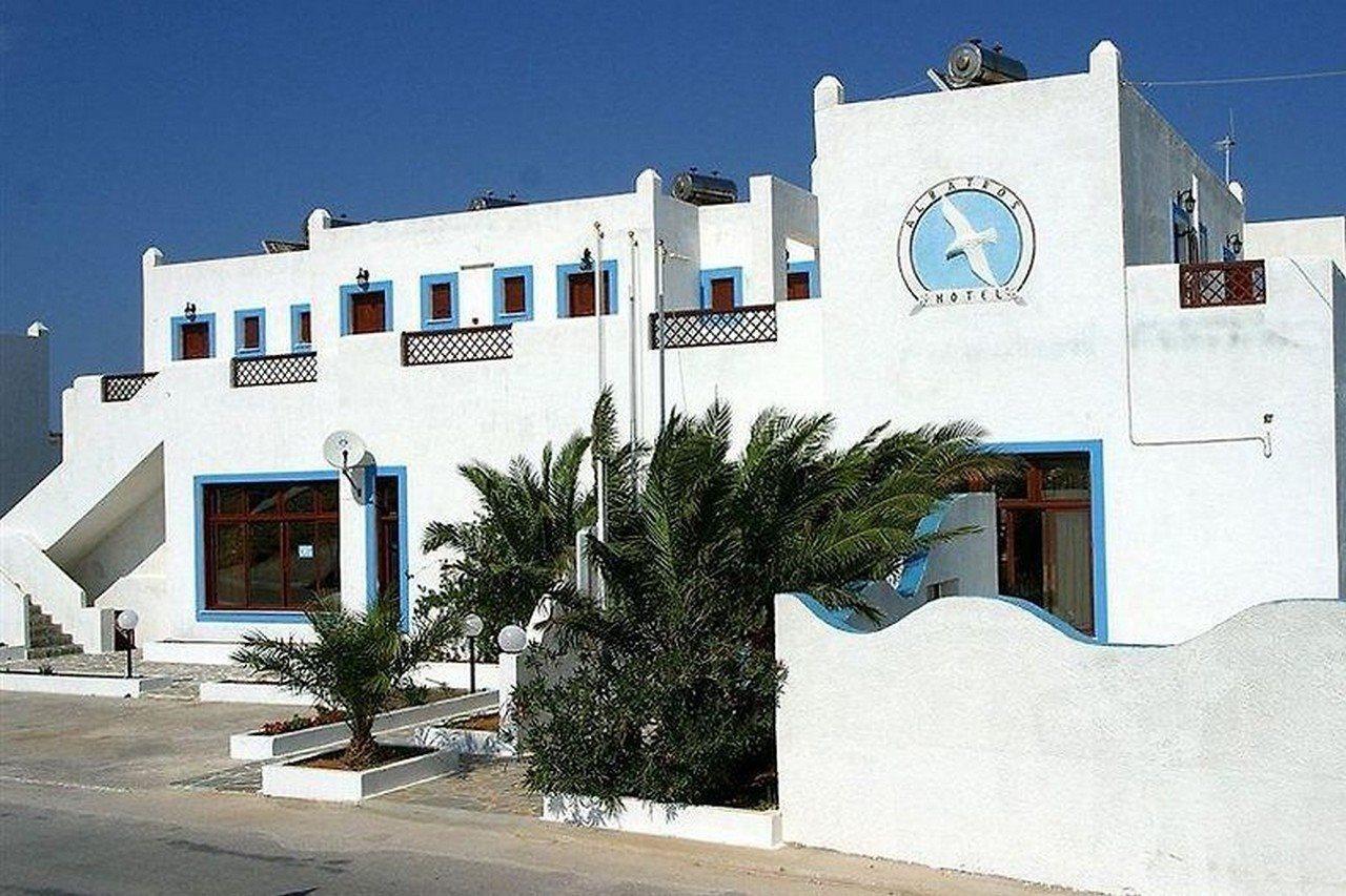 Albatros Hotel Амоопи Екстериор снимка